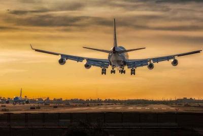 Traslado privado al aeropuerto de Nanjing desde los hoteles de la