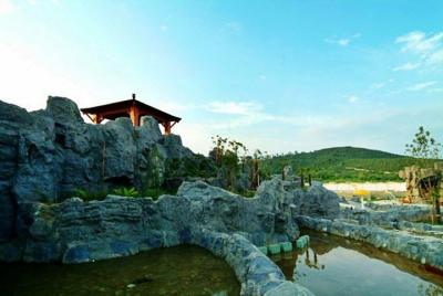 Traslado privado entre Tangshan Hot Spring Resort y el aeropuerto