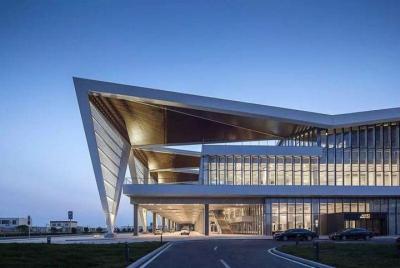 Transferencia de salida del puerto de cruceros de Qingdao desde l