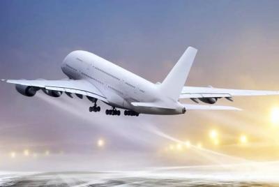 Traslado privado de salida: hotel al aeropuerto internacional de 