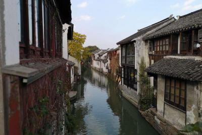 Tour privado por el pueblo ZhouZhuang Water con paseo en barco de Tour privado por el pueblo ZhouZhuang Water con paseo en barco de