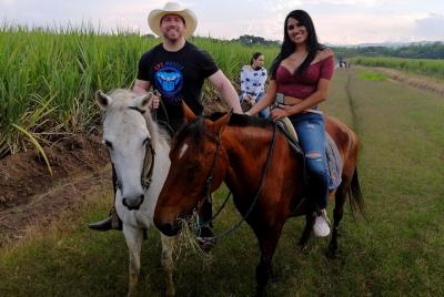 Cabalgatas Cali - Aventura en el hermoso paisaje del Valle