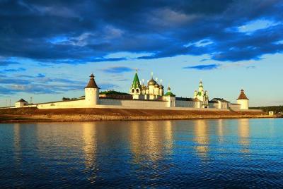 Tour privado de Nizhny Novgorod a los monasterios de Makarievo y 