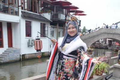 Crucero de lujo por la ciudad antigua y la noche de Zhujiajiao en