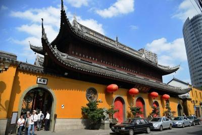 Excursión grupal por la tarde a Shanghai con el templo del Buda d