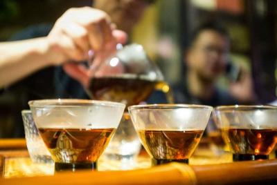 Tour de té y postre por la tarde en la calle Huaihai en Shanghai