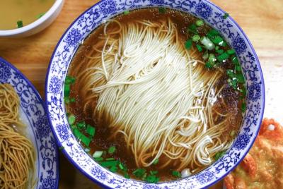 Recorrido gastronómico a pie por el callejón de Suzhou con lugare