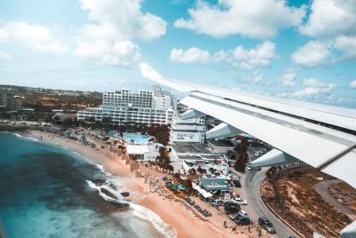 Bacalar al aeropuerto de Chetumal - Traslado privado con conducto