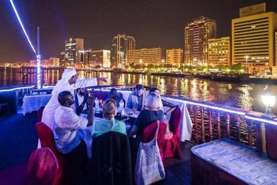 Cena en Dubai Creek (Tours privados y personalizados)