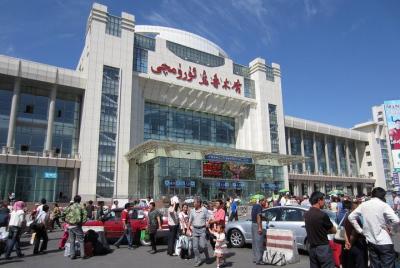 Traslado privado desde la estación de tren de Urumqi al hotel