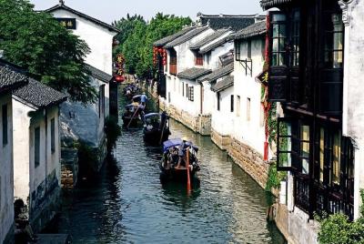 Traslado privado de Wuxi a Suzhou con parada en Zhouzhuang Water  Traslado privado de Wuxi a Suzhou con parada en Zhouzhuang Water