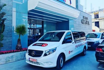 Mamaia al aeropuerto de Bucarest - Traslado privado