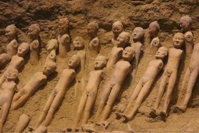 Excursión de un día privada personalizable a la Tumba del Emperad