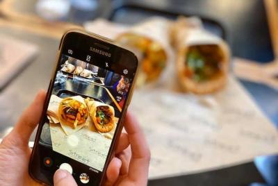 Paseo de comida callejera de Atenas