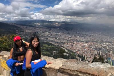 Experiencia de Bogotá visitando: Monserrate, City tour, comida y  Experiencia de Bogotá visitando: Monserrate, City tour, comida y
