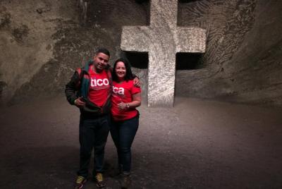 La Catedral de Sal de Zipaquirá, recorrido para grupos pequeños c La Catedral de Sal de Zipaquirá, recorrido para grupos pequeños c