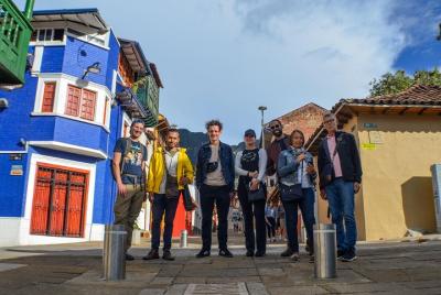 Tour a Pie en La Candelaria Bogotá Tour a Pie en La Candelaria Bogotá