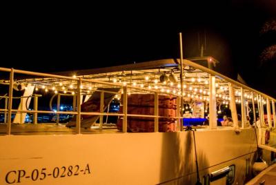  Crucero y Cena abordo por la bahía de Cartagena