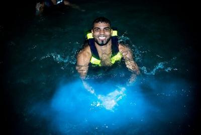 plankton luminoso - en la laguna encantada de portonito