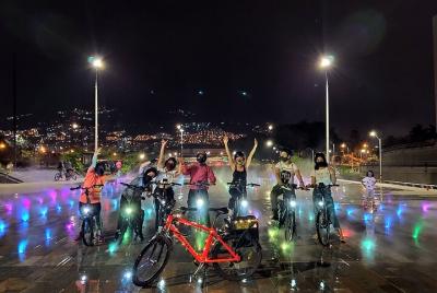 Bicicleta eléctrica por el centro y la plaza Botero