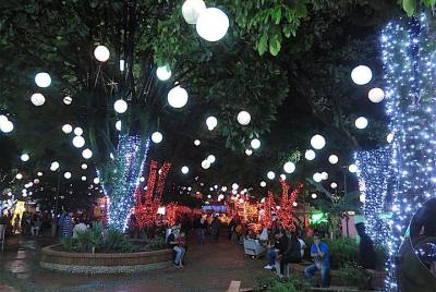City Tour Nocturno en Medellín