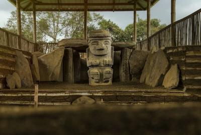 Excursión Privada de 2 Días a San Agustín con Alojamiento