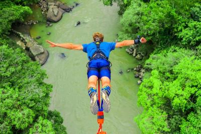 Bungee Jumping 70 Metros
