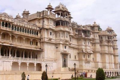 Tour privado de la ciudad de Udaipur con guía opcional