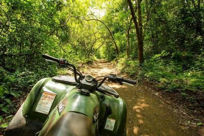 Aventura en vehículos todoterreno en Jaco