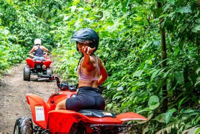 Aventura escénica de 2 horas en cuatrimoto y buggy en la jungla e