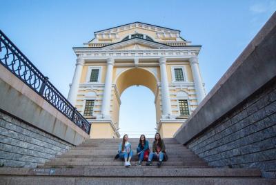 Irkutsk: recorrido nocturno por la ciudad con cocina siberiana