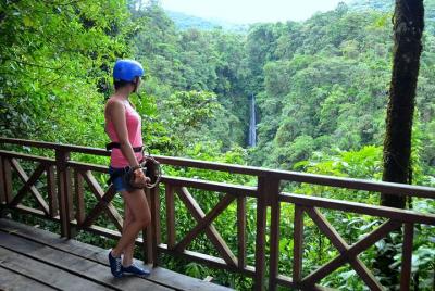 Zipline sobre la cascada La Fortuna - 7 líneas más largas