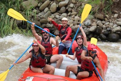 Excursión de rafting de clase 2-3 en el río Sarapiquí por la TARD