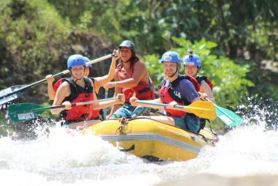 Aventuras de rafting en aguas bravas - La Fortuna, Costa Rica