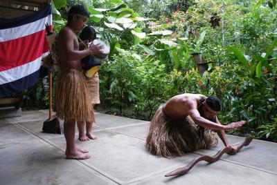 Ecocentro Danaus Presentación Artística Cultural Maleku
