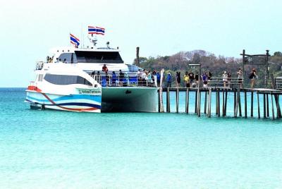 Koh Chang a Koh Kood por Boonsiri High Speed ​​Catamaran