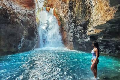 Caminata a la cascada La Leona