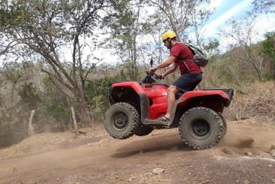 Recorrido en todorreno y tirolinas desde Tamarindo