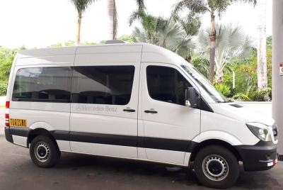 Traslado del Hotel Riu Guanacaste al Aeropuerto de Liberia (LIR)