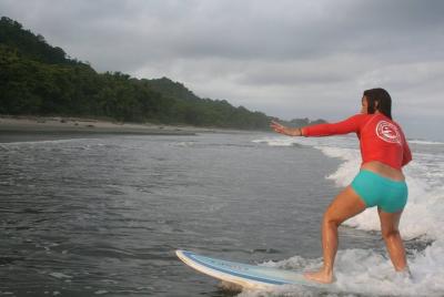 Clases de surf en Montezuma