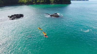 Aventura en kayak de mar y esnórquel en Manuel Antonio