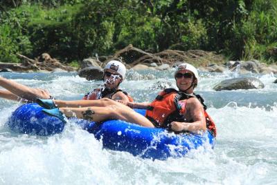 River Tubing Adventure Whitewater Clase II +