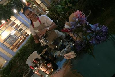 Preparación de cócteles con café Aquiares