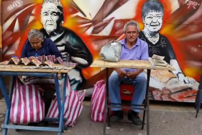 Recorrido artístico en San José para grupos pequeños con una expe