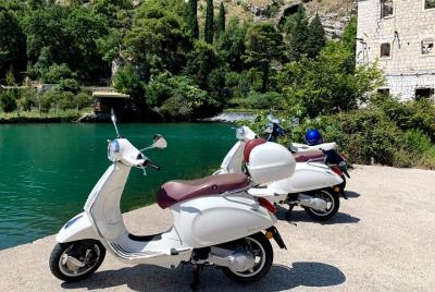 Alquiler de scooter Vespa vintage de día completo en Dubrovnik