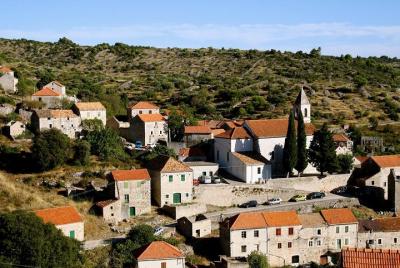 Hvar Hidden Gems Tour de medio día en grupos pequeños con almuerz