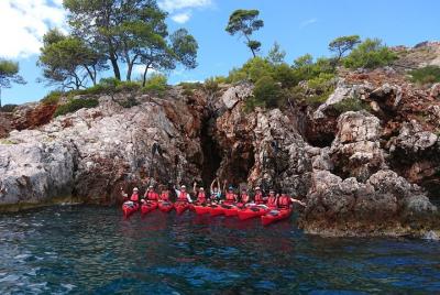 Tarde en kayak de mar desde Hvar a las islas Pakleni