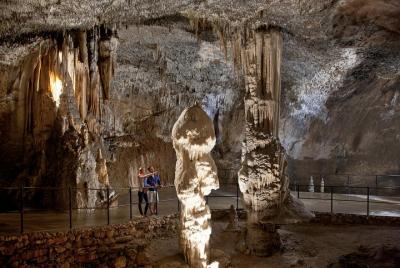 Desde la región de Kvarner: belleza subterránea de la cueva de Po