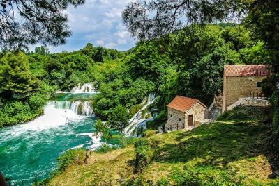 Excursión de un día a Krka desde Makarska Riviera (entrada inclui Excursión de un día a Krka desde Makarska Riviera (entrada inclui