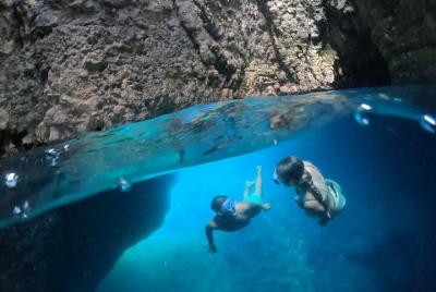 Snorkel y natación en galebove stijene.